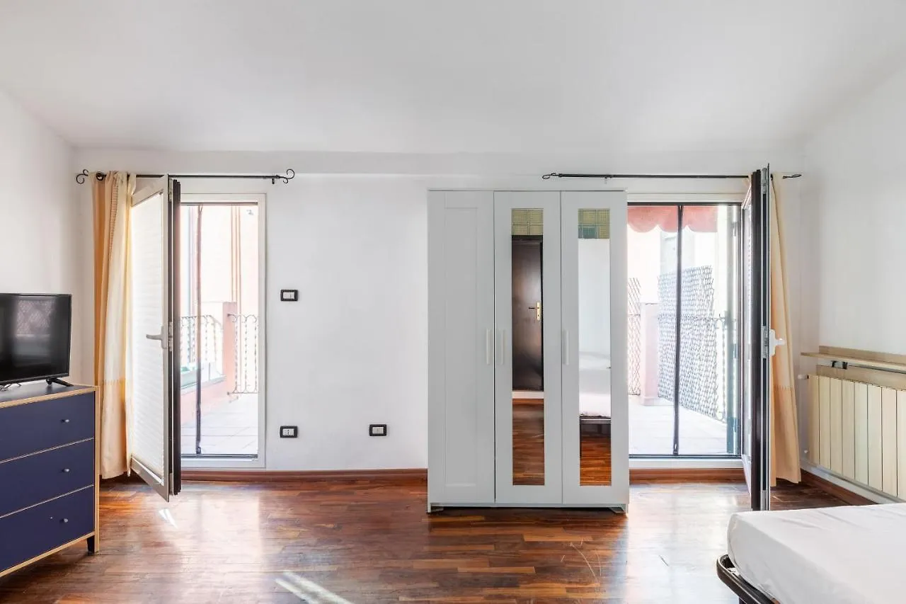 Studio Malcontenti Con Terrazzo By Wonderful Ltaly Bologna 0*,