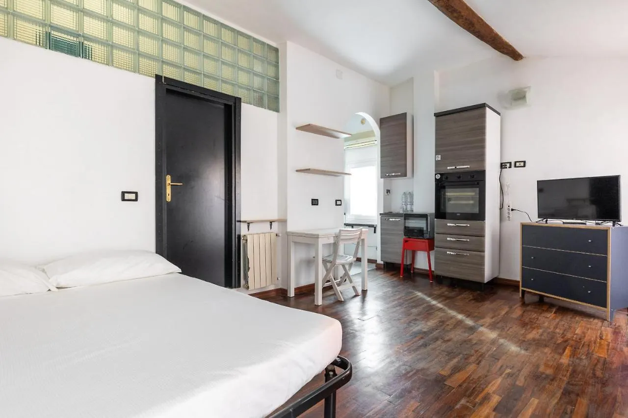 Studio Malcontenti Con Terrazzo By Wonderful Ltaly Bologna Apartment
