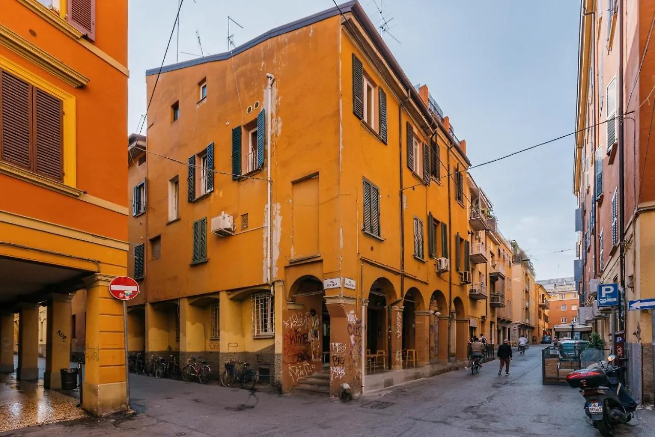 Studio Malcontenti Con Terrazzo By Wonderful Ltaly Bologna
